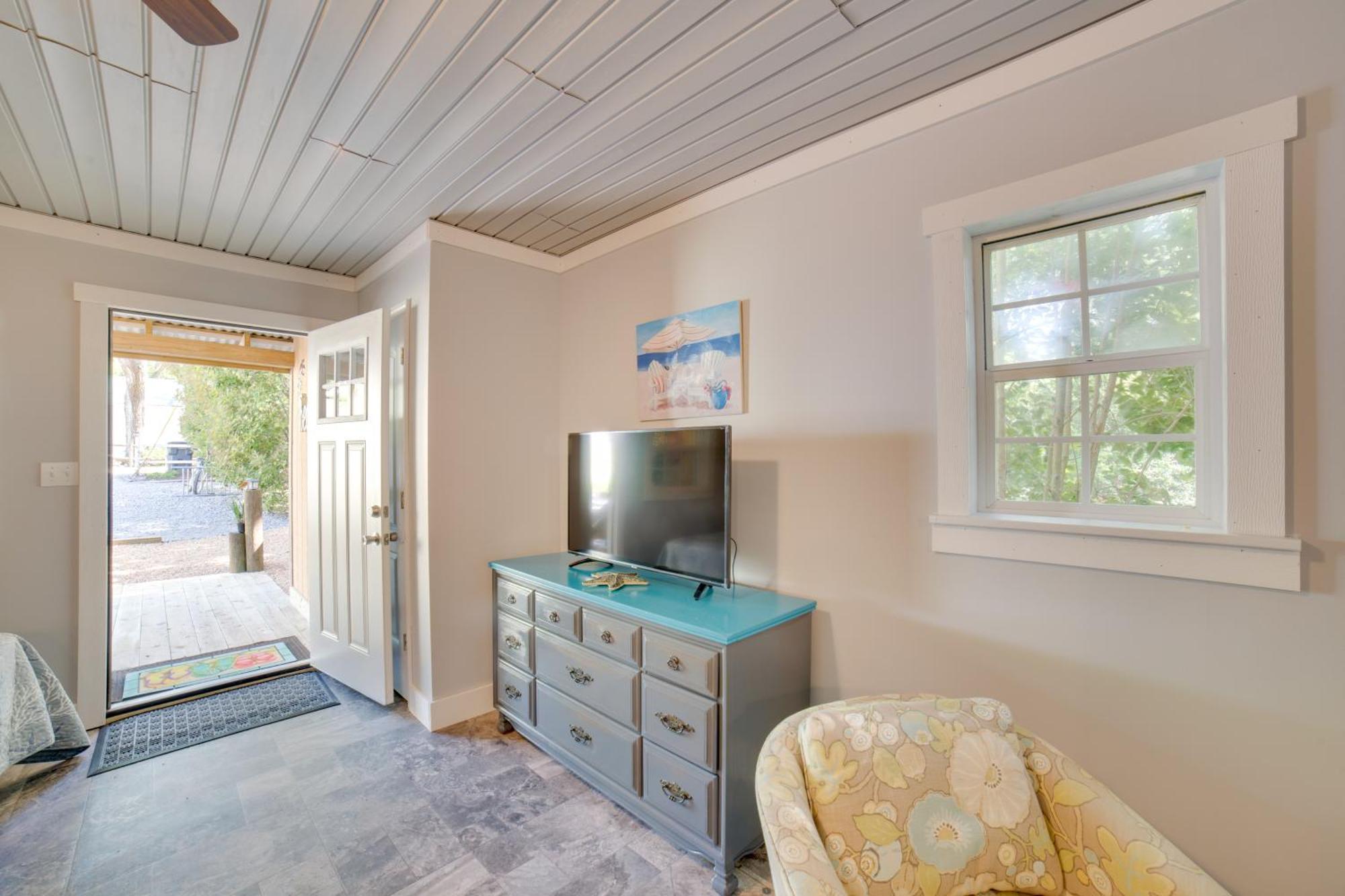 Ocean Isle Beach Studio With Patio - 1 Mi To Pier! Exteriör bild