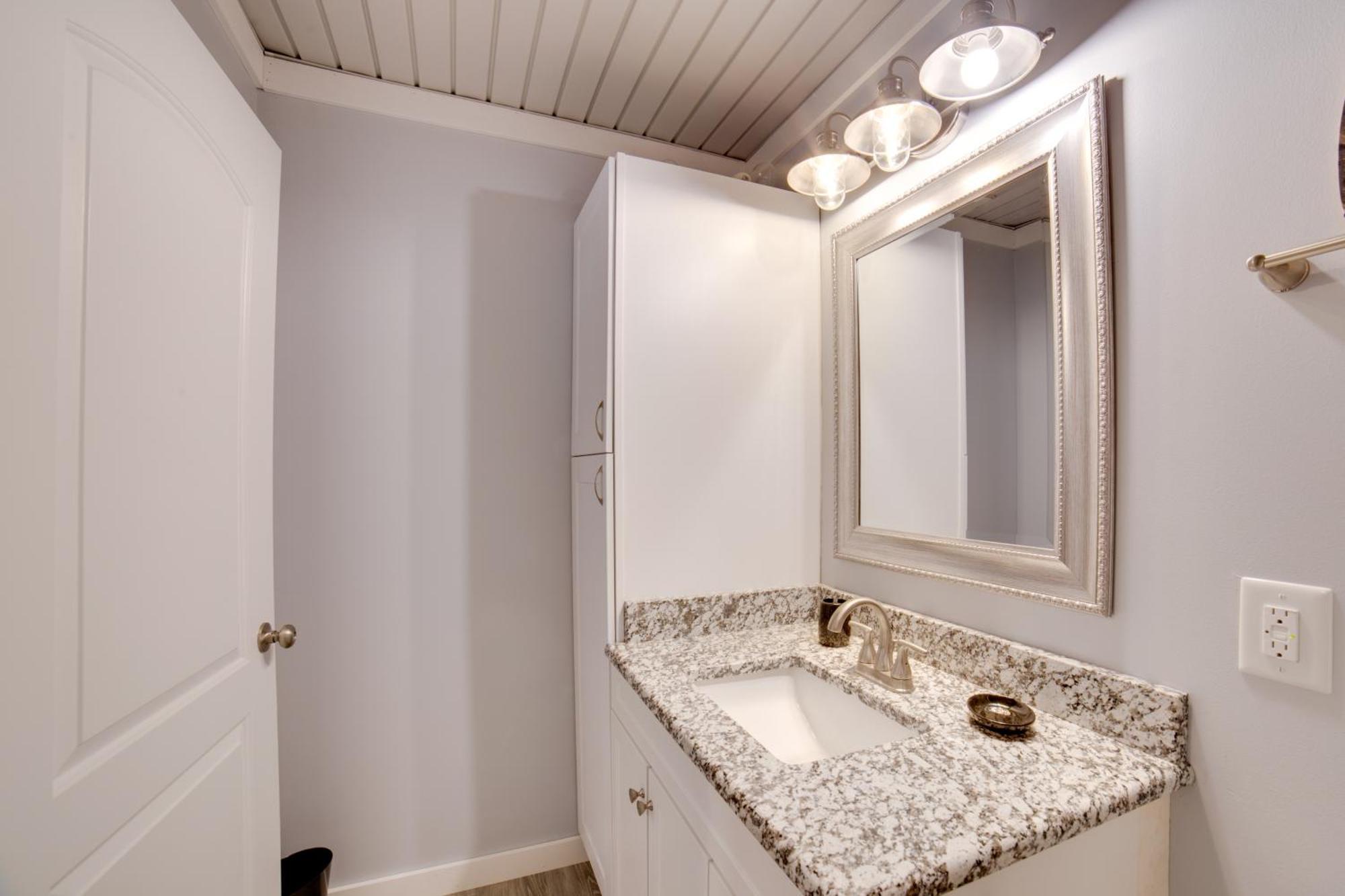 Ocean Isle Beach Studio With Patio - 1 Mi To Pier! Exteriör bild